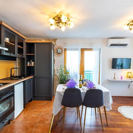 Olive Garden House In Zrnovnica With A View & Bbq Villa Exteriör bild