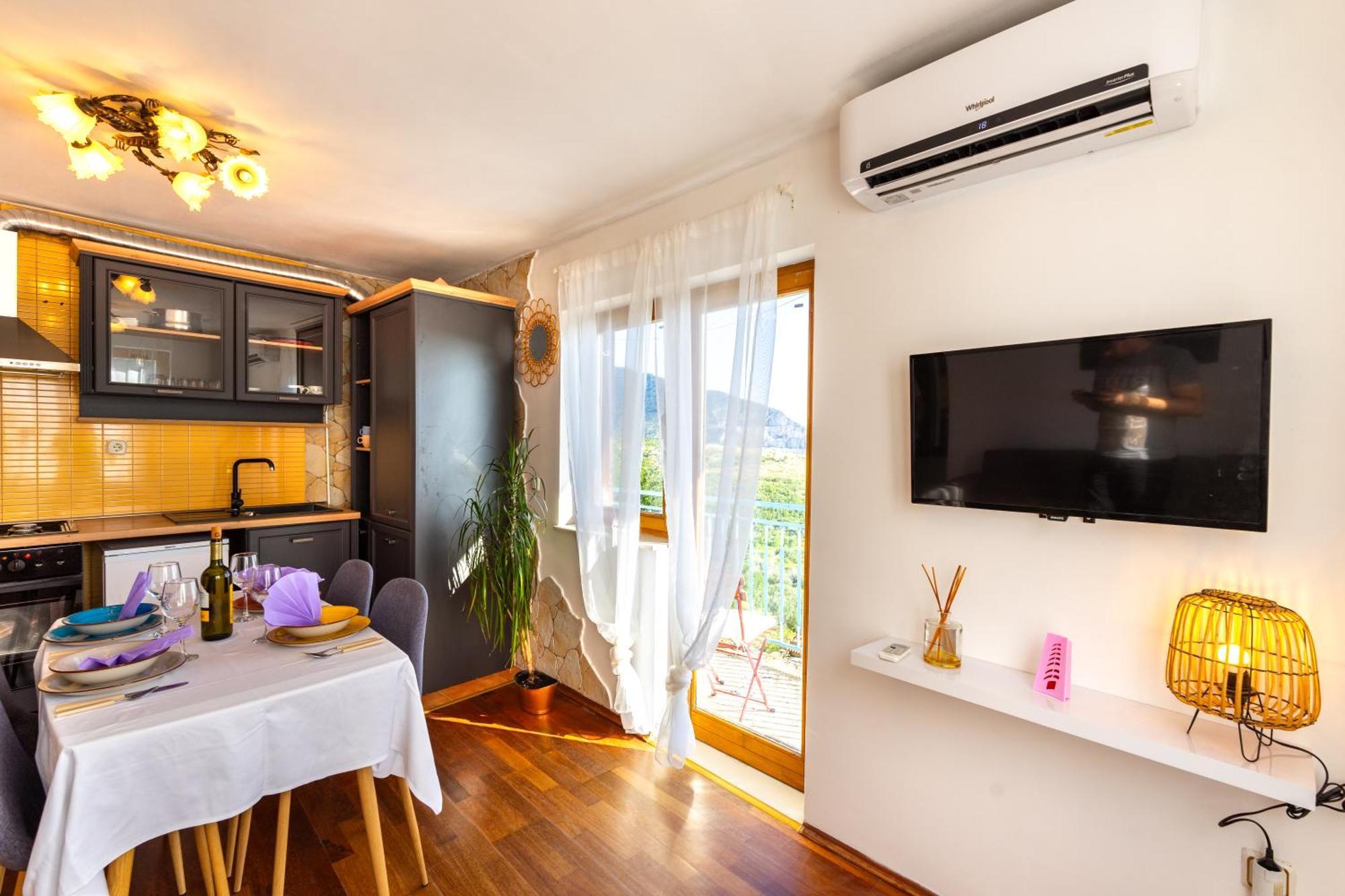 Olive Garden House In Zrnovnica With A View & Bbq Villa Exteriör bild