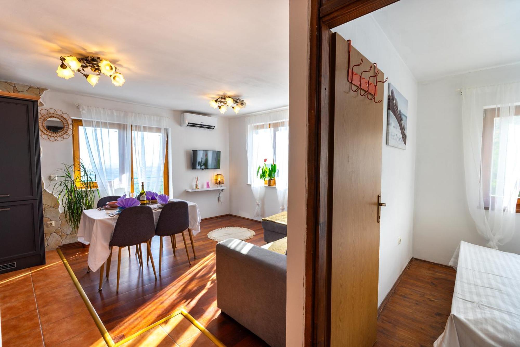 Olive Garden House In Zrnovnica With A View & Bbq Villa Exteriör bild